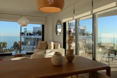Allonbay Village lejligheder / www.allonbayvillage.com in España Casas